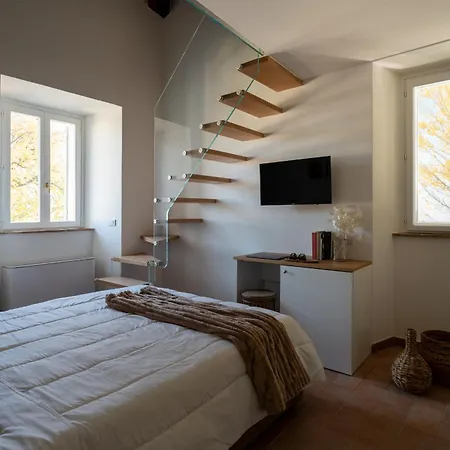 Casale Magrini Foligno בית הארחה 4*