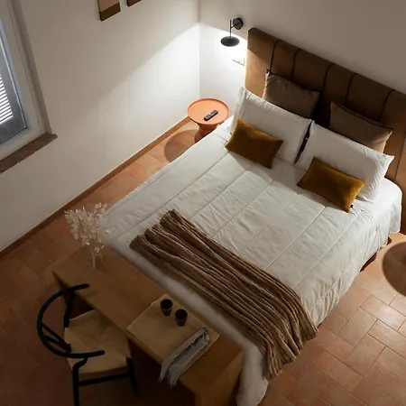 בית הארחה Casale Magrini Foligno 4*